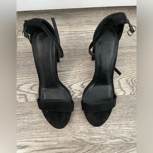 Black Suede 4” Block Heels - size 7.5 - Picture 6 of 6